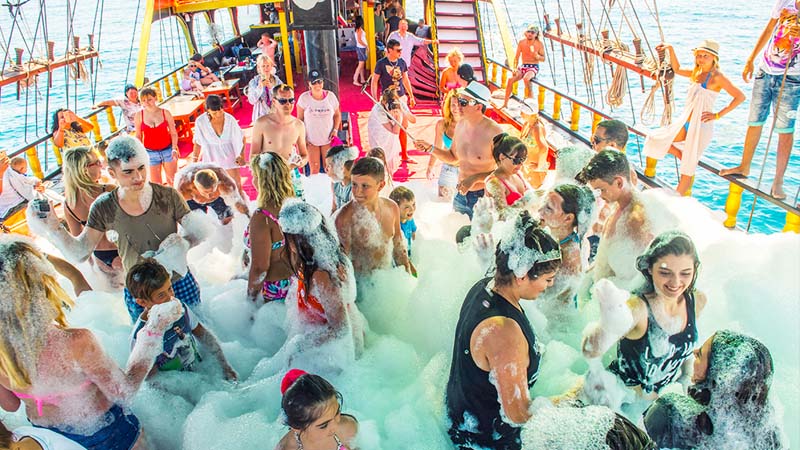 alanya foam party boat